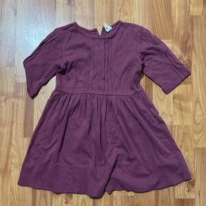 Girls dress size 5 Kate quinn